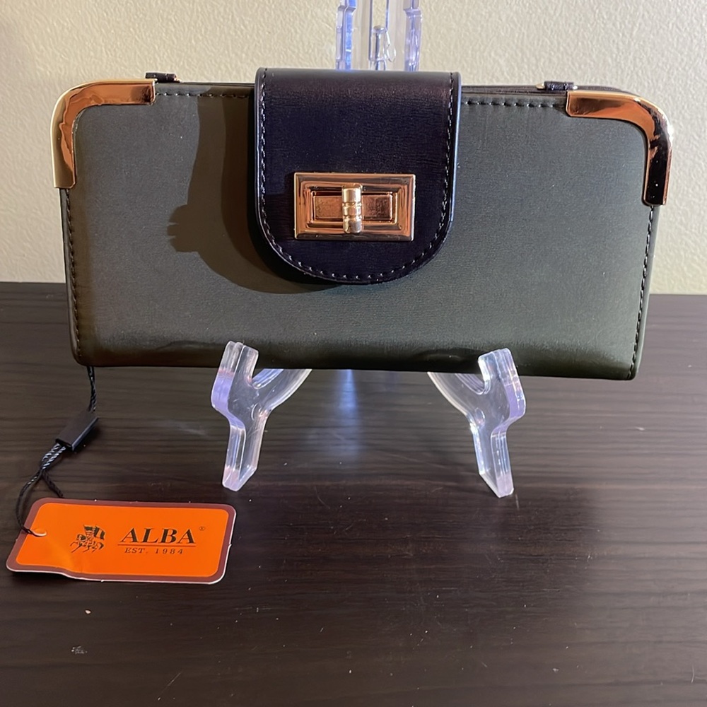 Alba Olive Wallet with Removable Crossbody Chain NWT